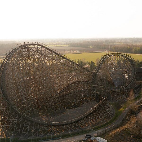 Attractiepark Toverland zoekt deelnemers voor 24-uurs achtbaanmarathon